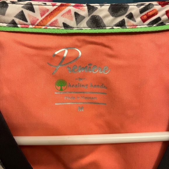 Fashion scrubs - Picture 3 of 3